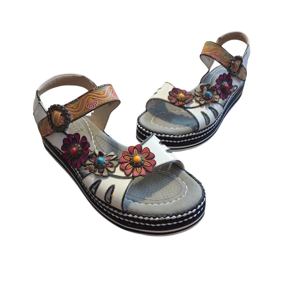 L'artiste spring step laga leather platform sandal floral white embossed 41
